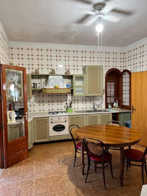 {Beach-House } Villa Mare Fuori Мадзара-дель-Валло Екстер'єр фото
