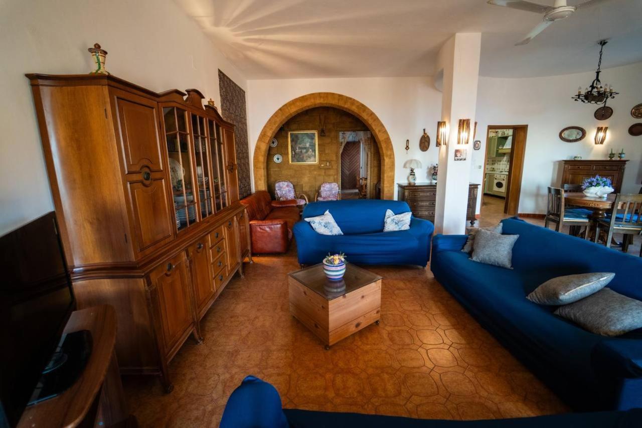 {Beach-House } Villa Mare Fuori Мадзара-дель-Валло Екстер'єр фото