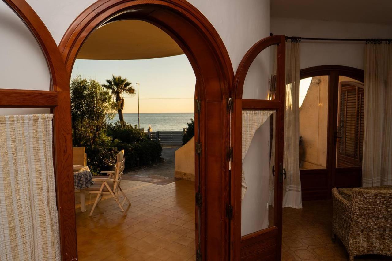 {Beach-House } Villa Mare Fuori Мадзара-дель-Валло Екстер'єр фото